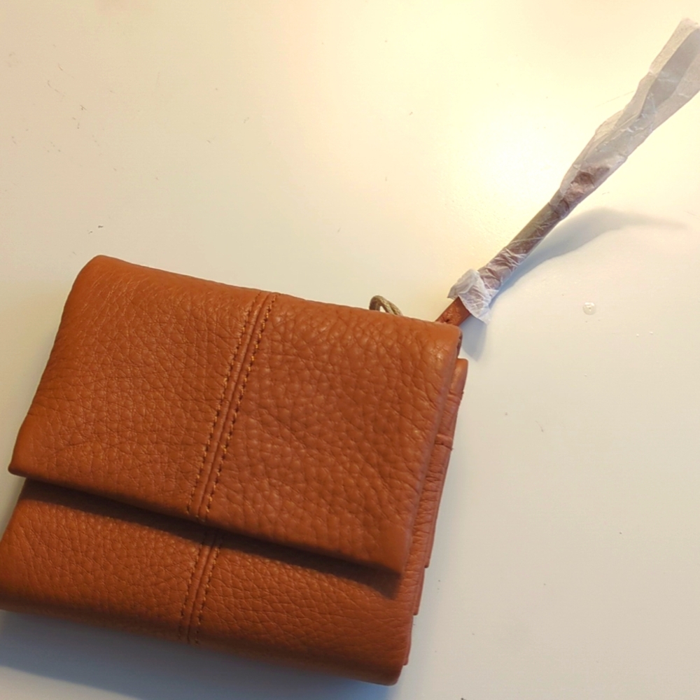 HOBO keen mini trifold wallet.  CASHEW cookie